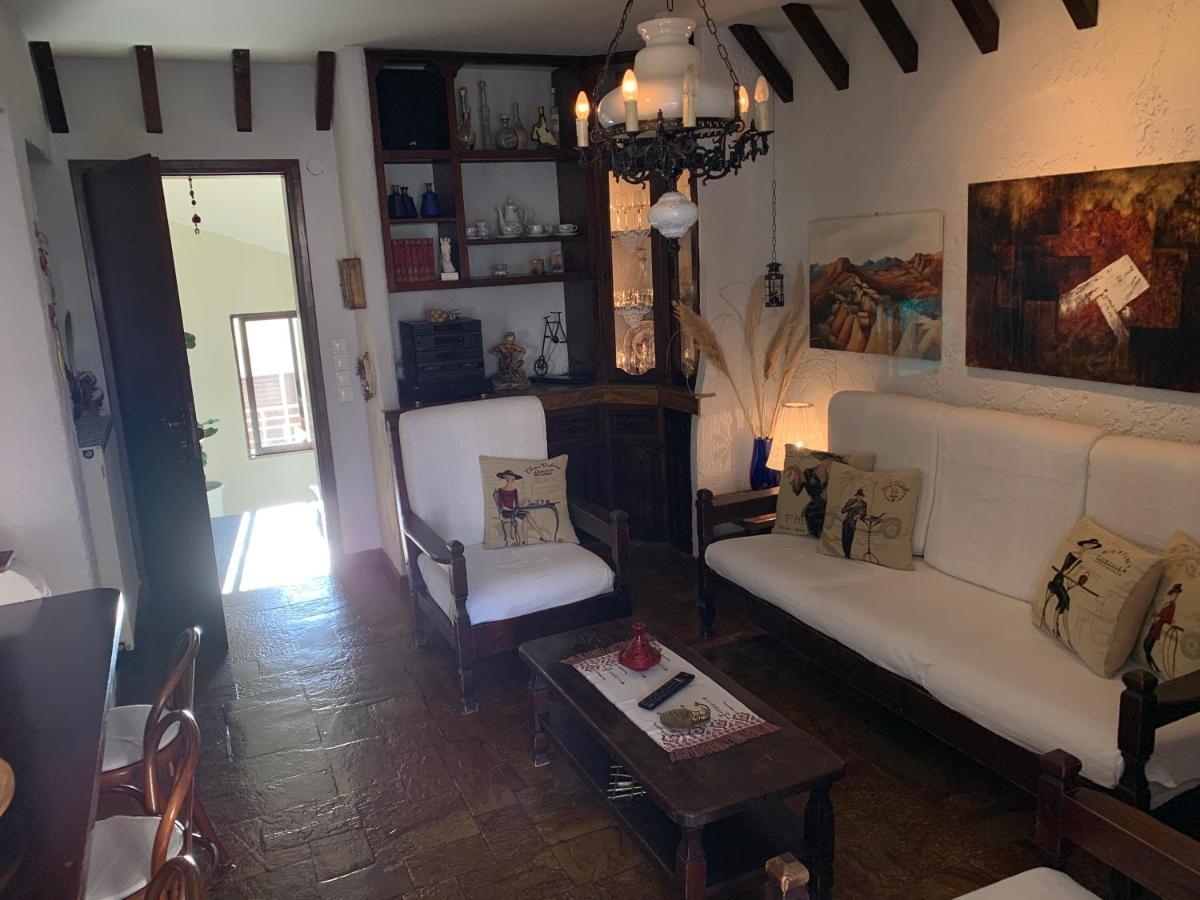 Apartamento The Rustic Hug Atenas Exterior foto